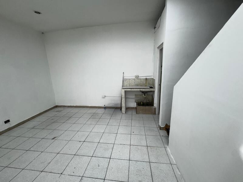LOCAL EN ARRIENDO UBICADO EN ITAGUI SECTOR LA ESMERALDA - 9