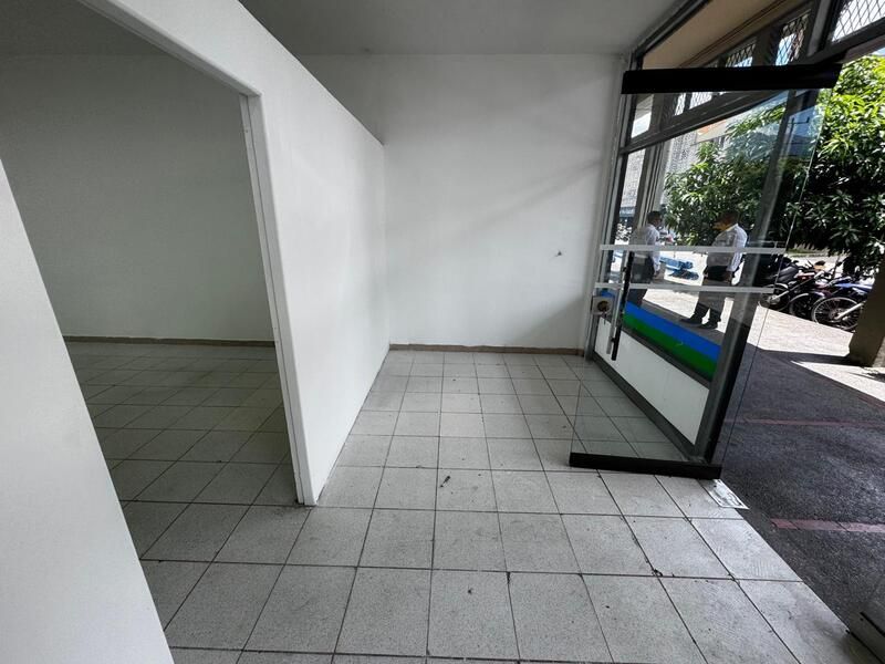LOCAL EN ARRIENDO UBICADO EN ITAGUI SECTOR LA ESMERALDA - 11