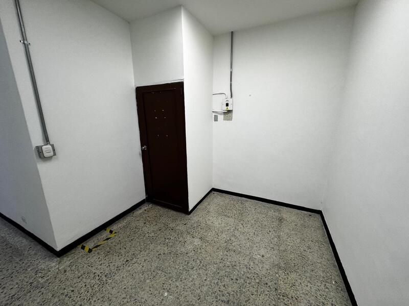 LOCAL EN ARRIENDO UBICADO EN ITAGUI SECTOR LA ESMERALDA - 10