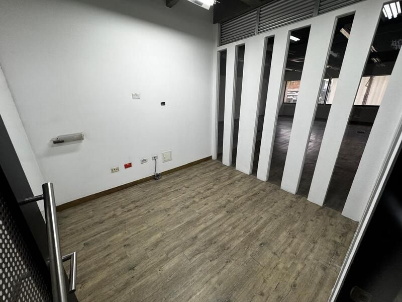 LOCAL EN ARRIENDO UBICADO EN ITAGUI SECTOR LA ESMERALDA - 19