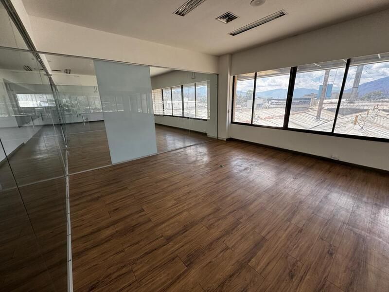 LOCAL EN ARRIENDO UBICADO EN ITAGUI SECTOR LA ESMERALDA - 12