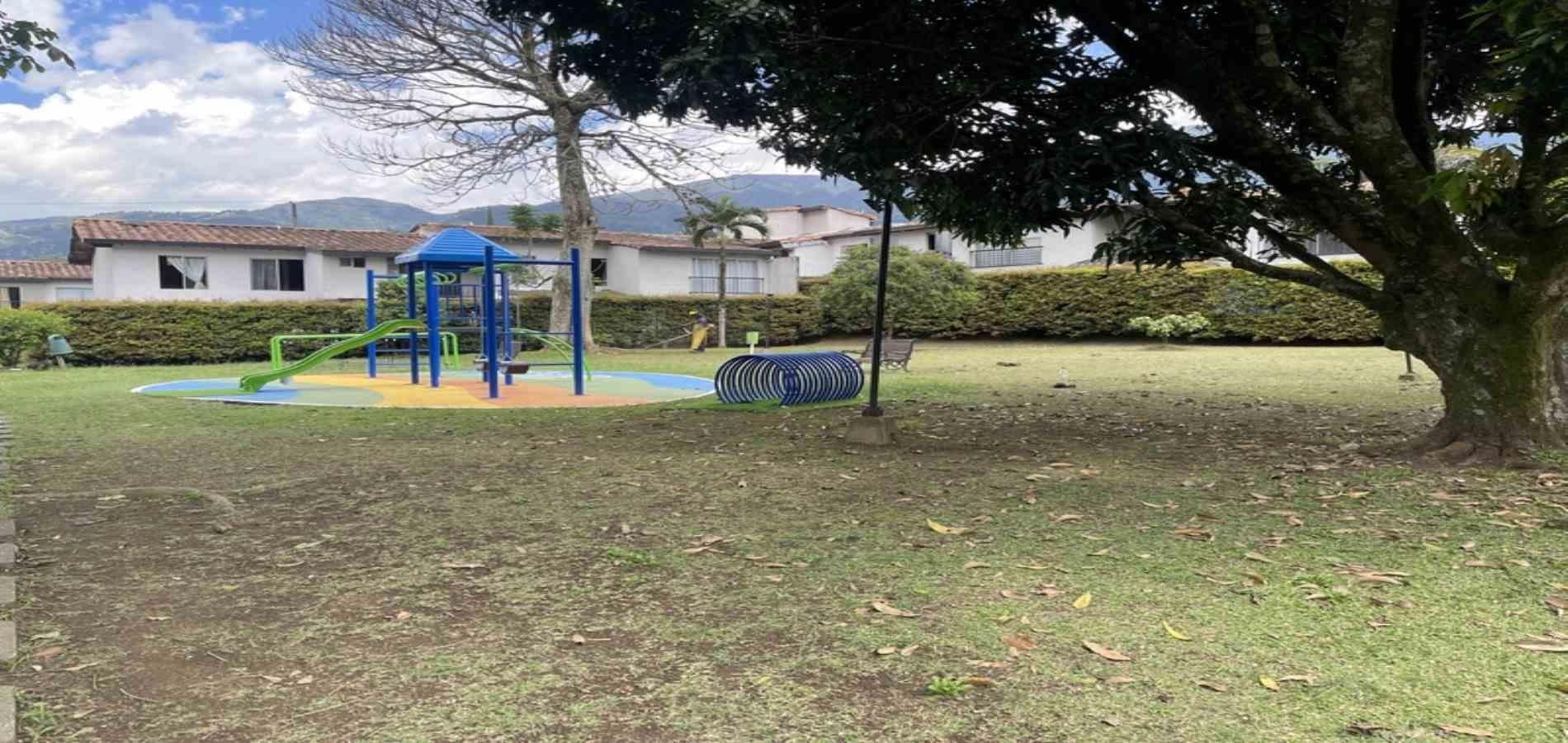 CASA EN VENTA UBICADA EN ITAGUI SECTOR SURAMÉRICA - 25