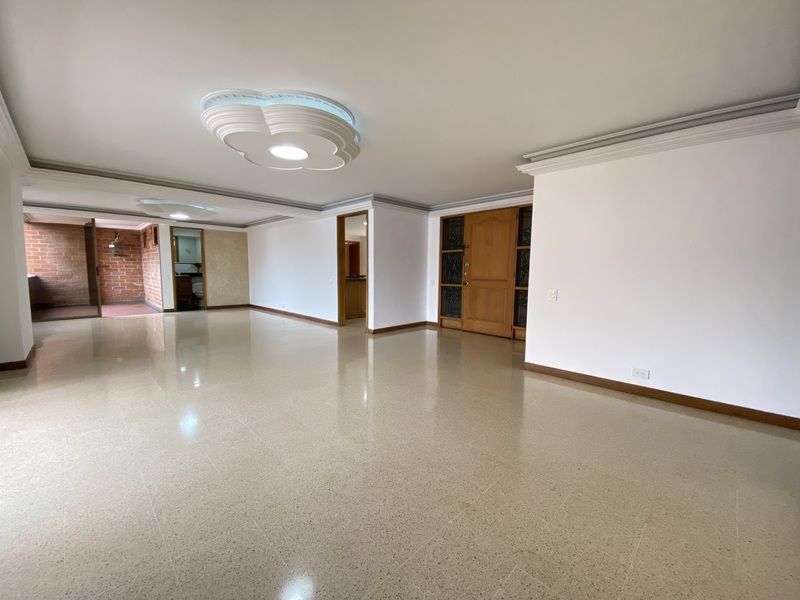 APARTAMENTO EN VENTA UBICADO EN MEDELLIN SECTOR SANTA TERESITA - 2