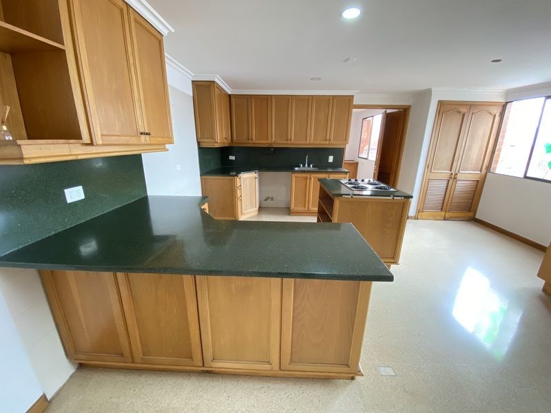 APARTAMENTO EN VENTA UBICADO EN MEDELLIN SECTOR SANTA TERESITA - 4