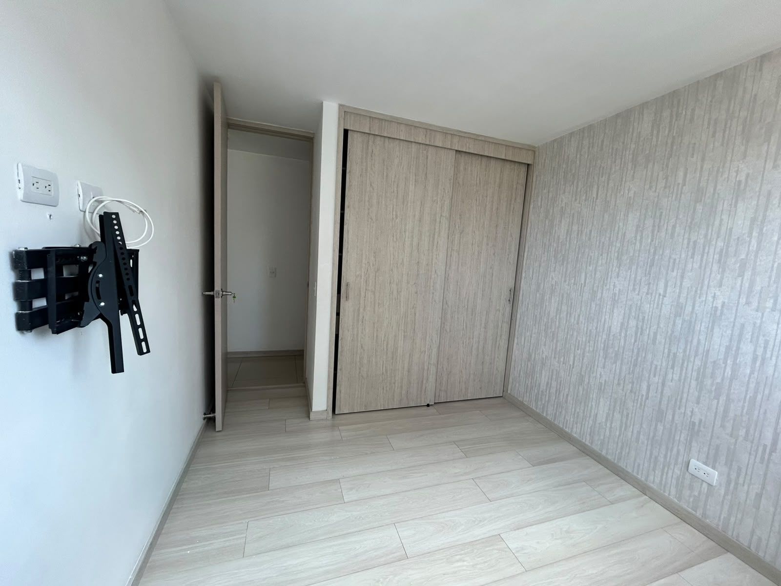 APARTAMENTO EN ARRIENDO UBICADO EN MEDELLIN POR EL SECTOR CALASANZ PARTE ALTA - 10