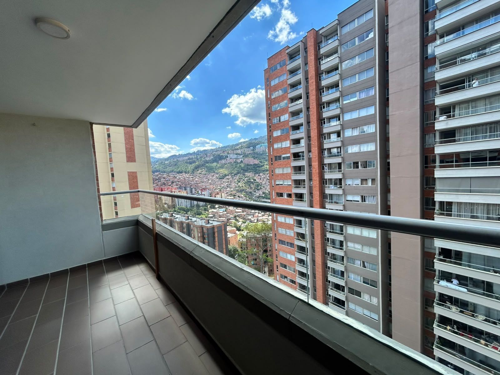 APARTAMENTO EN ARRIENDO UBICADO EN MEDELLIN POR EL SECTOR CALASANZ PARTE ALTA - 18