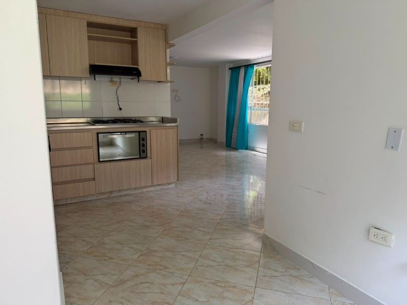 APARTAMENTO EN VENTA UBICADO EN EL POBLADO SECTOR TRASVERSAL INFERIOR - 3