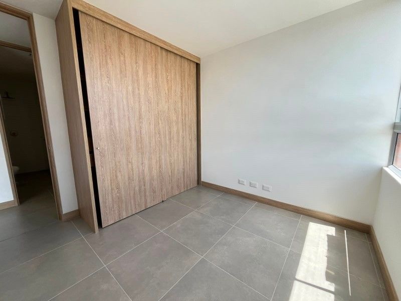 APARTAMENTO EN ARRIENDO EN RIO NEGRO SECTOR SAN NICOLAS  - 3