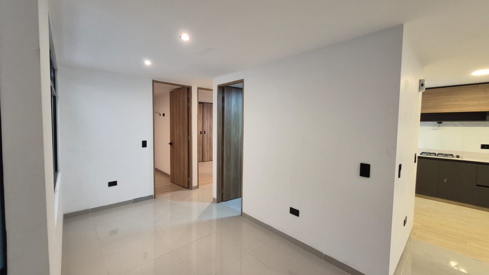 APARTAMENTO EN ARRIENDO UBICADO EN SABANETA SECTOR CENTRO - 3