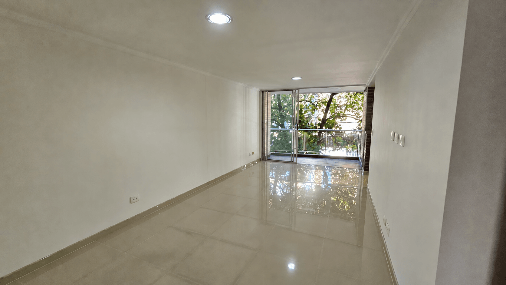 APARTAMENTO EN ARRIENDO UBICADO EN MEDELLIN SECTOR LAURELES - 3