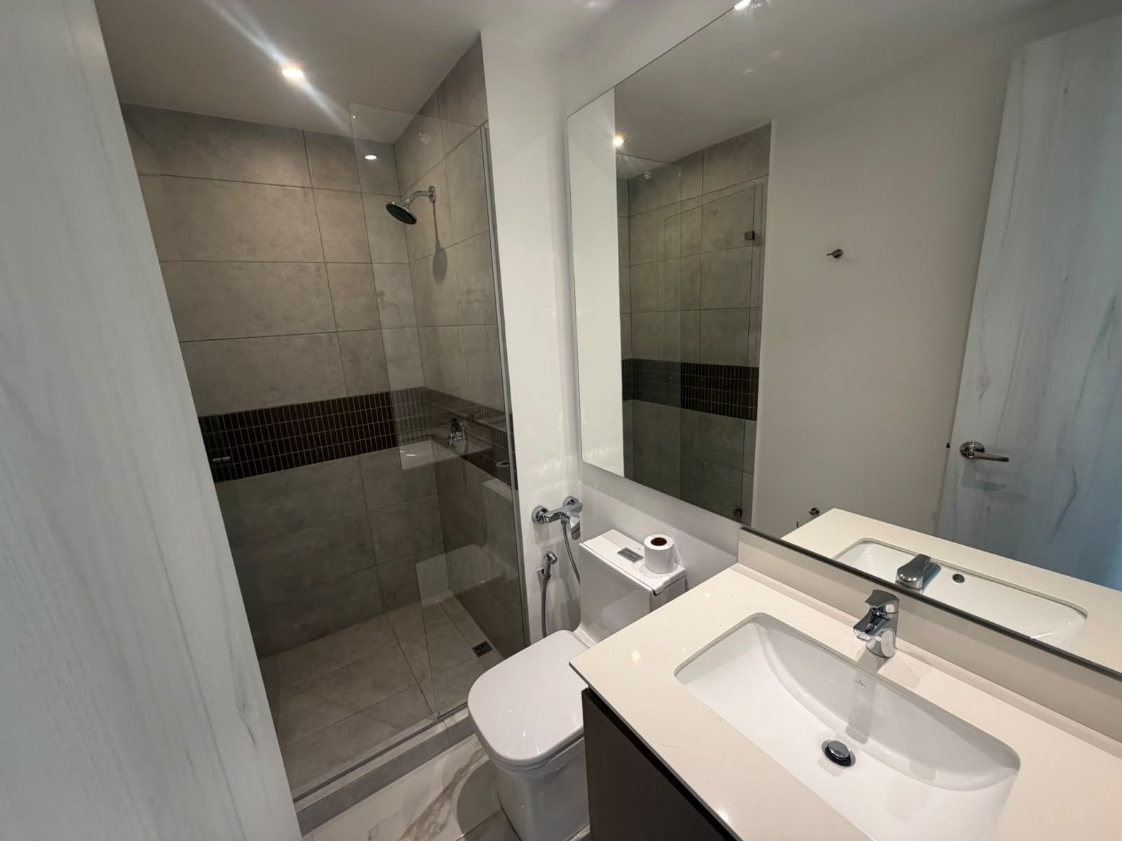APARTAMENTO EN ARRIENDO UBICADO EN MEDELLÍN SECTOR POBLADO - 13