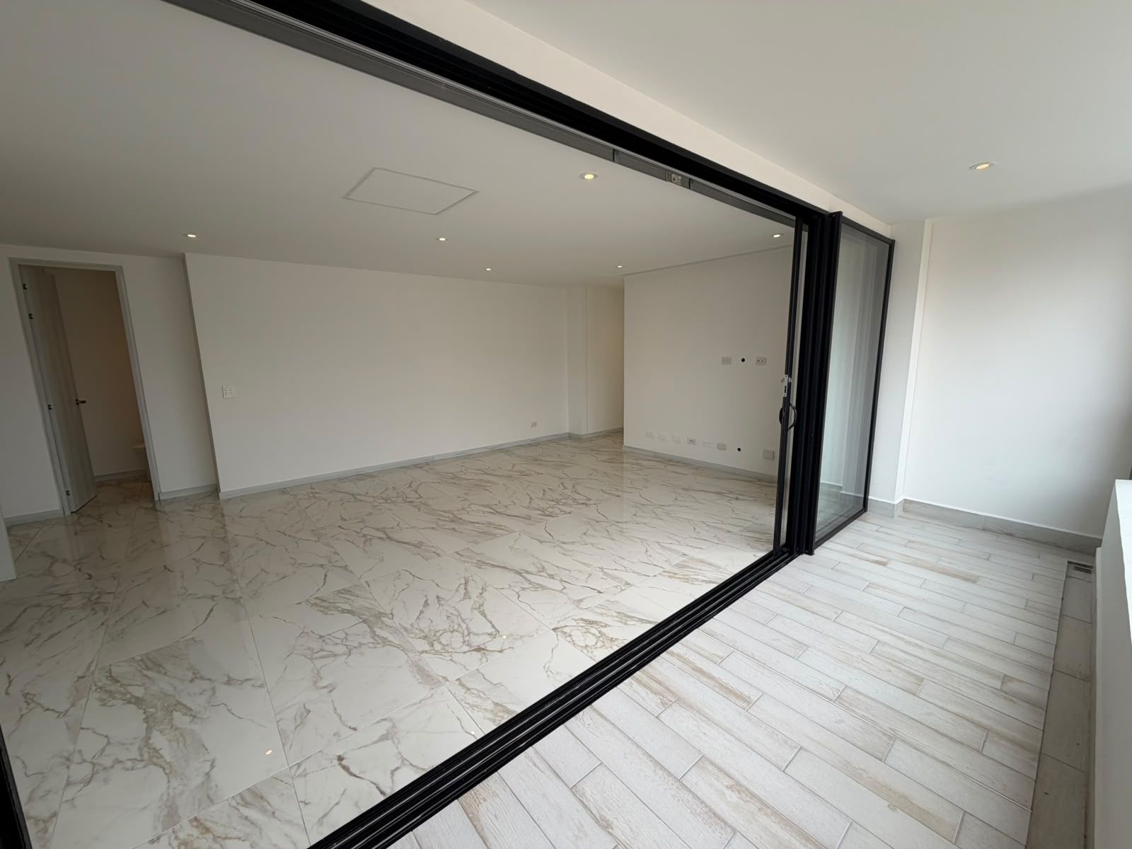 APARTAMENTO EN ARRIENDO UBICADO EN MEDELLÍN SECTOR POBLADO - 17