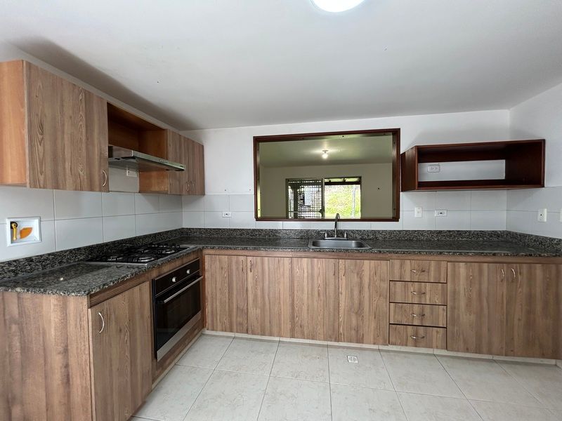 APARTAMENTO EN ARRIENDO UBICADO EN ENVIGADO SECTOR LOMA DEL ATRAVESADO - 4