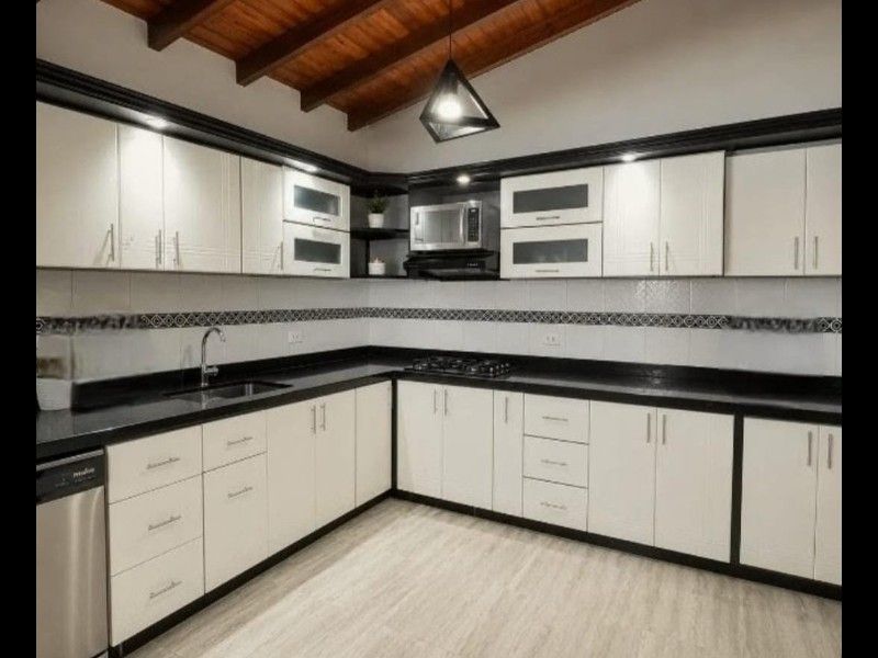 CASA EN VENTA UBICADA EN MEDELLIN SECTOR CAICEDO - 4