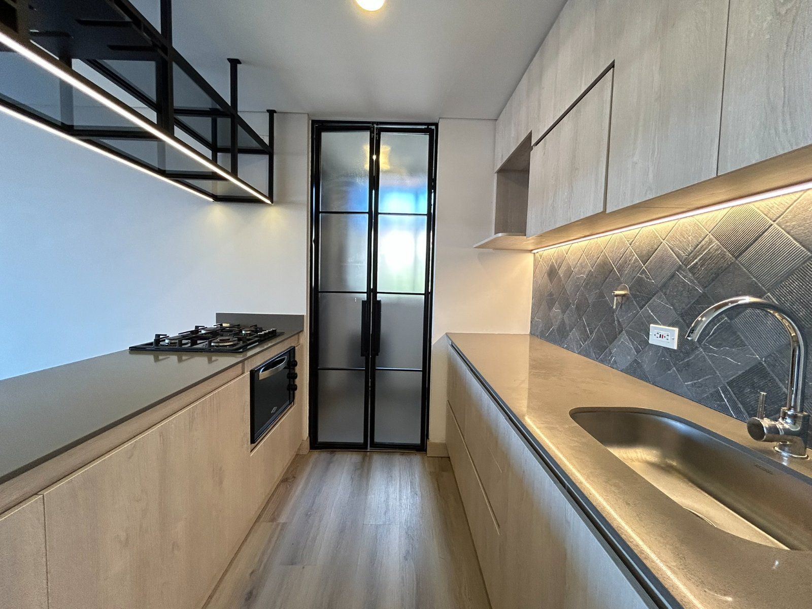 APARTAMENTO EN ARRIENDO UBICADO EN ENVIGADO SECTOR LOMA DE LAS BRUJAS - 4