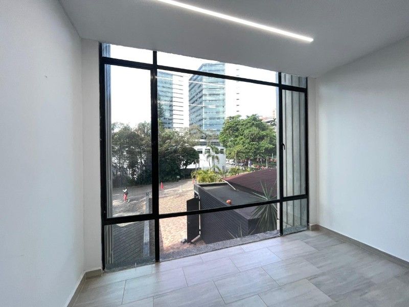 OFICINA EN ARRIENDO UBICADA EN MEDELLIN SECTOR POBLADO - 4
