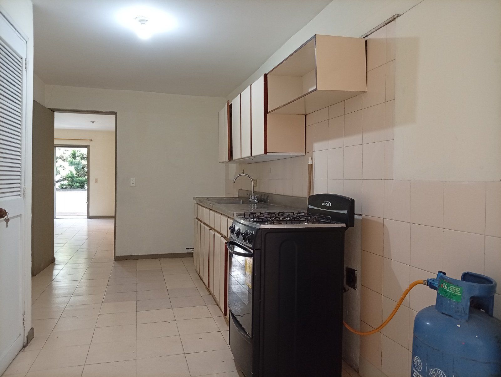 APARTAMENTO EN VENTA UBICADO EN MEDELLIN SECTOR LAURELES - 4