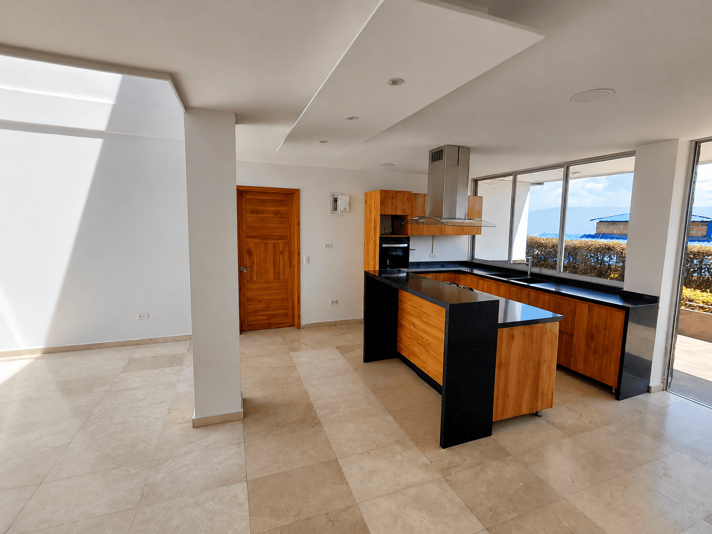 FINCA EN ARRIENDO UBICADA EN MEDELLIN, SECTOR BELEN - 4
