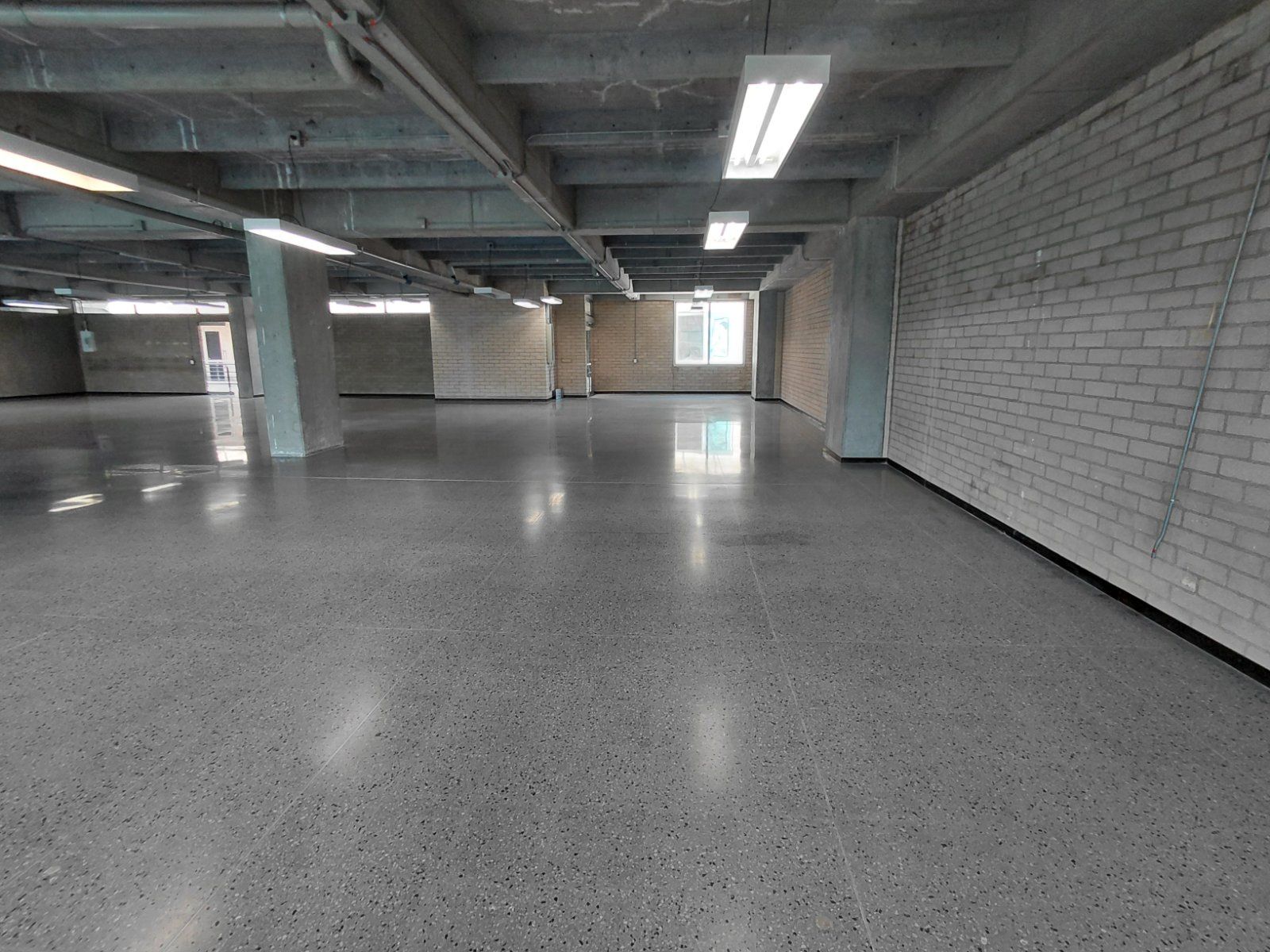 OFICINA EN ARRIENDO UBICADO EN MEDELLIN SECTOR GUAYABAL - 9
