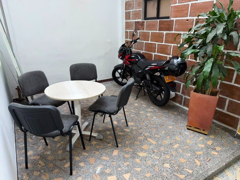 CASA EN VENTA UBICADA EN MEDELLIN SECTOR LAURELES - 9