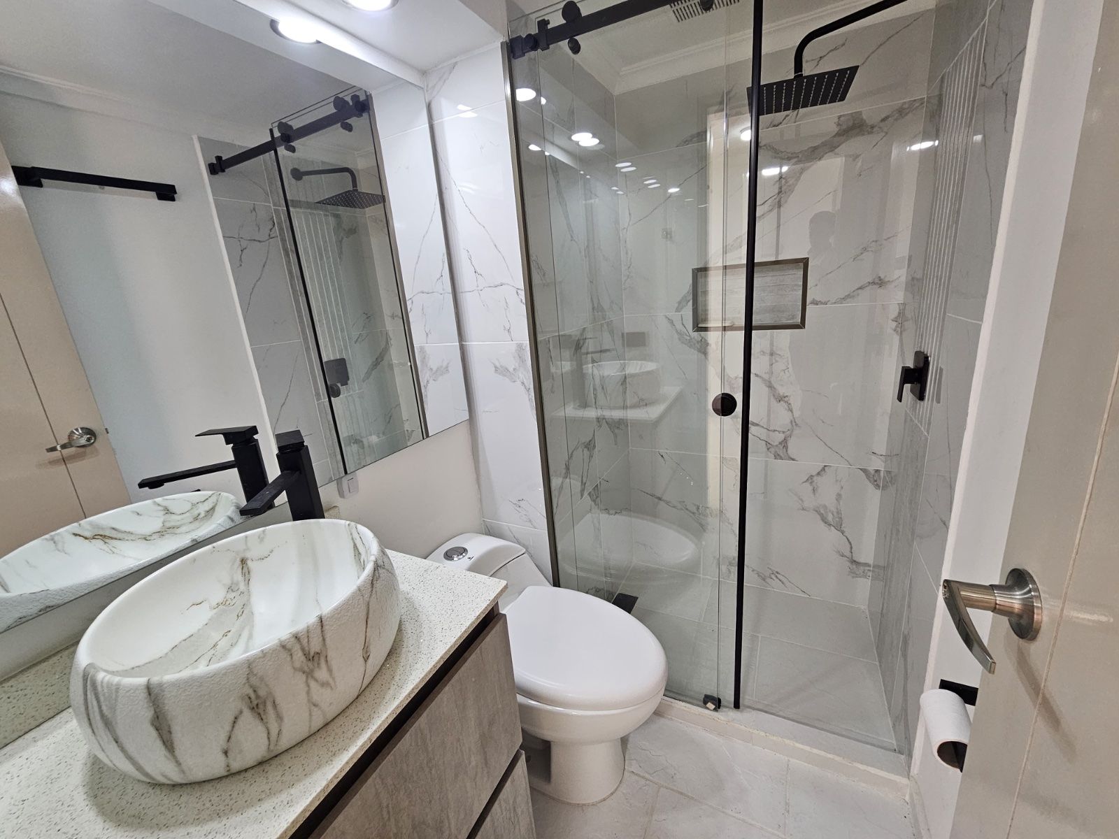 APARTAMENTO EN ARRIENDO UBICADO EN MEDELLÍN SECTOR POBLADO - 8