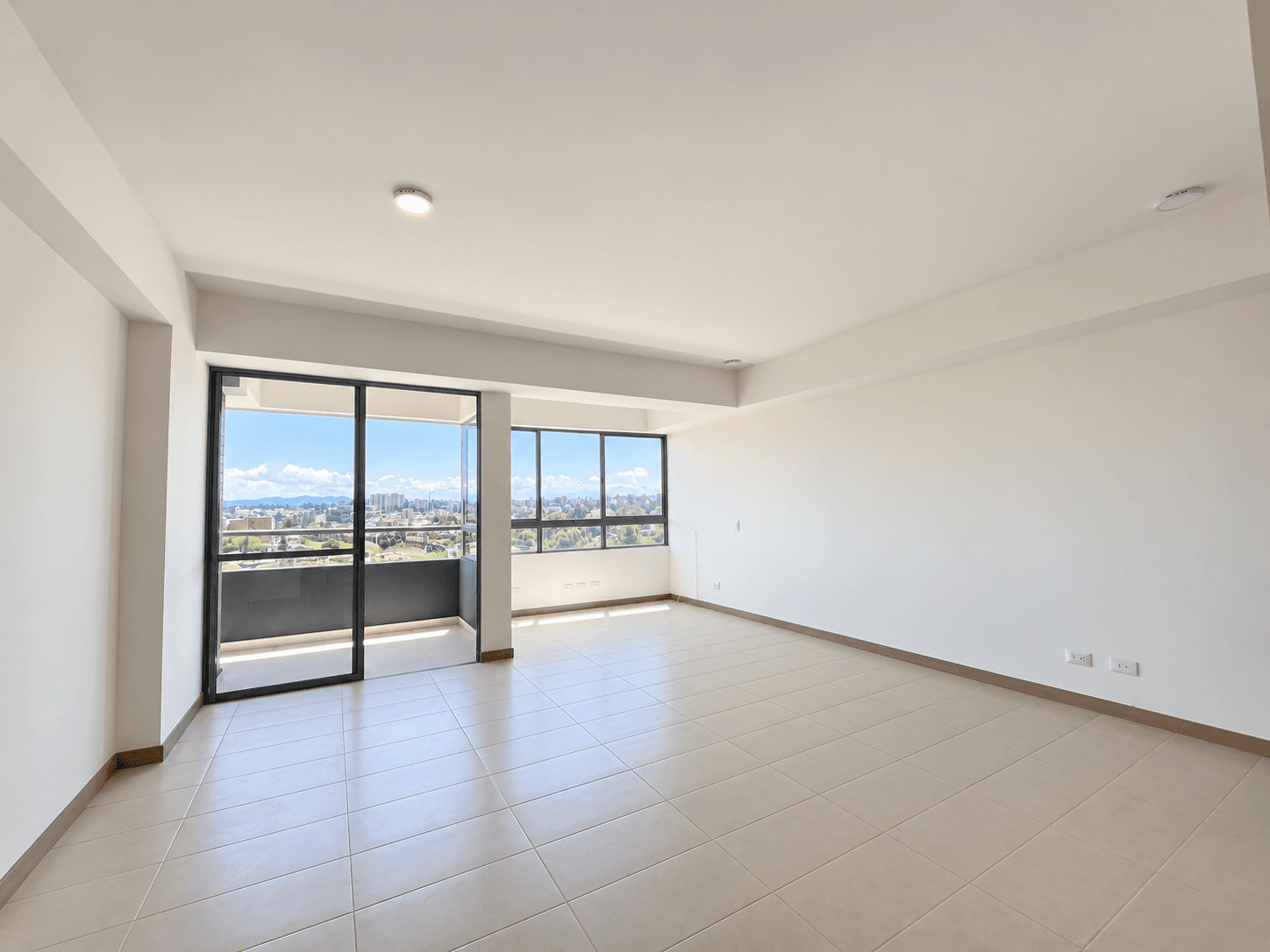 APARTAMENTO EN ARRIENDO UBICADO EN RIONEGRO SECTOR SAN NICOLAS - 2