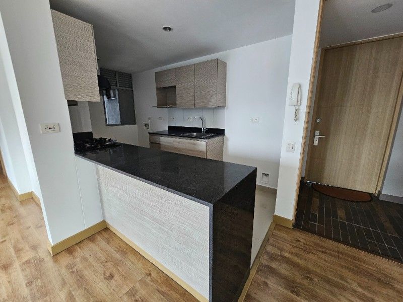 APARTAMENTO EN ARRIENDO UBICADO EN MEDELLIN SECTOR POBLADO - 3