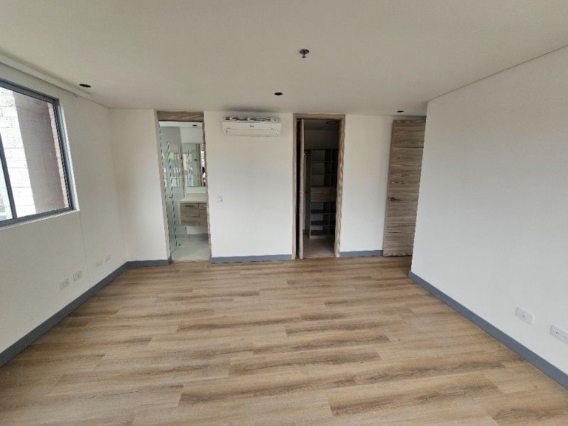APARTAMENTO EN ARRIENDO UBICADO EN MEDELLÍN POR EL SECTOR CASTROPOL - 2