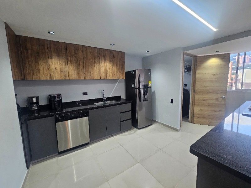 APARTAMENTO EN ARRIENDO UBICADO EN MEDELLIN SECTOR LOS BALSOS - 3