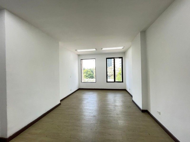 OFICINA EN ARRIENDO UBICADA EN MEDELLIN SECTOR POBLADO - 7