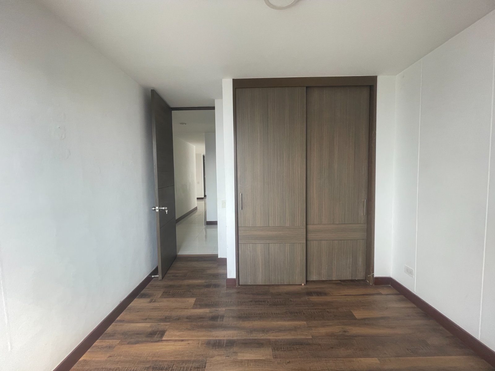 APARTAMENTO EN VENTA UBICADO EN ENVIGADO SECTOR LOMA DEL ESMERALDAL - 6