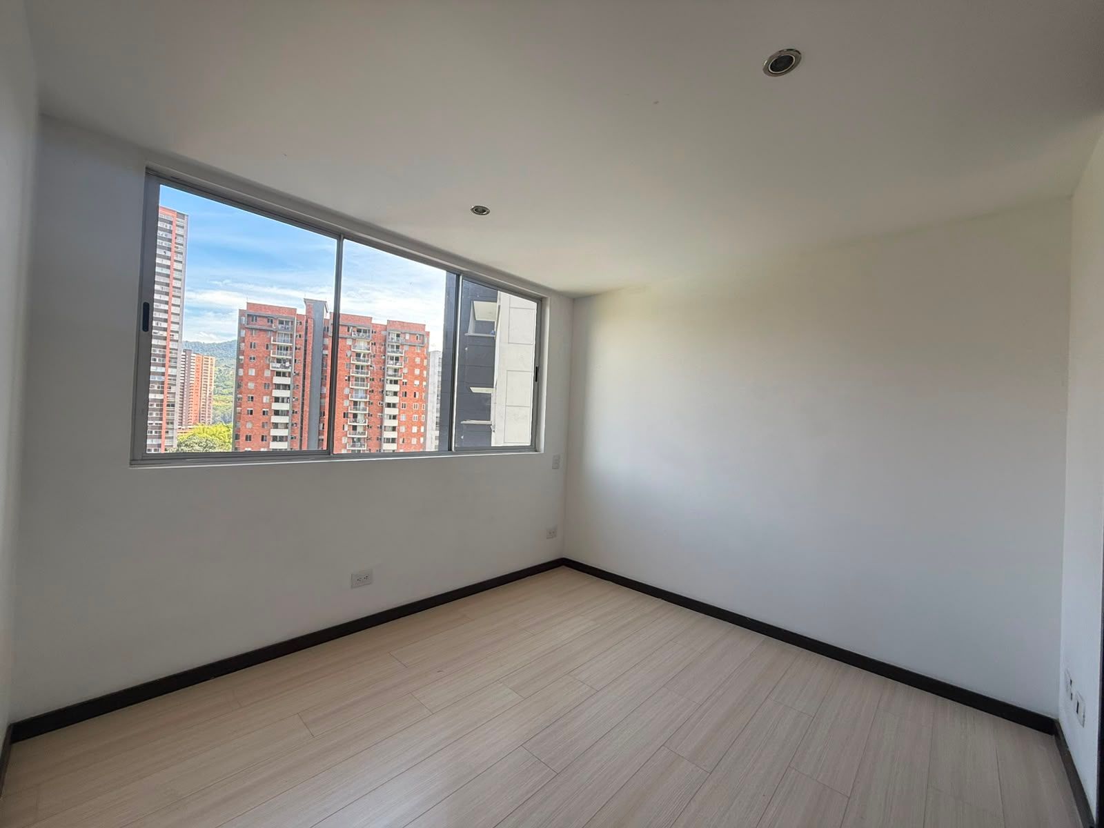 APARTAMENTO EN ARRIENDO UBICADO EN ITAGÜÍ SECTOR EL ENCANTO - 6