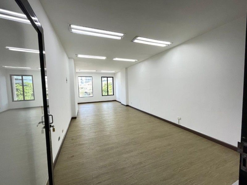 OFICINA EN ARRIENDO UBICADA EN MEDELLIN SECTOR POBLADO - 5