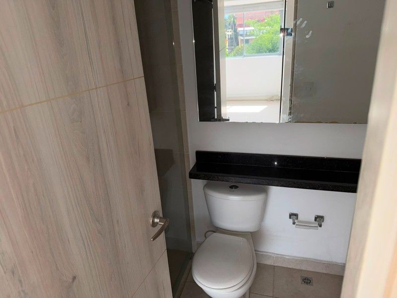 APARTAESTUDIO EN VENTA UBICADO EN MEDELLIN SECTOR LOMA DE LOS BERNAL - 7