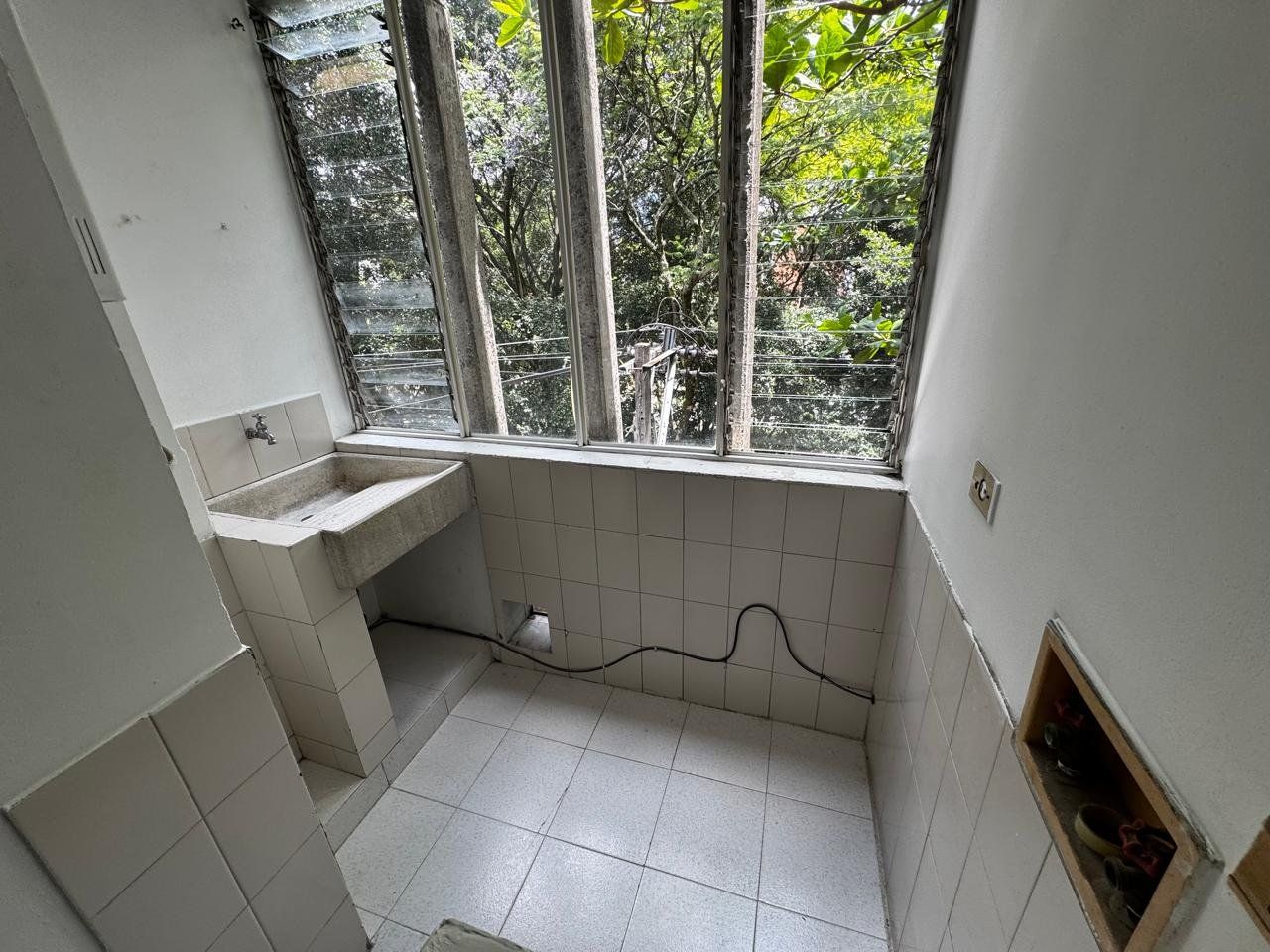 APARTAMENTO EN ARRIENDO UBICADO EN MEDELLIN SECTOR LAURELES - 12