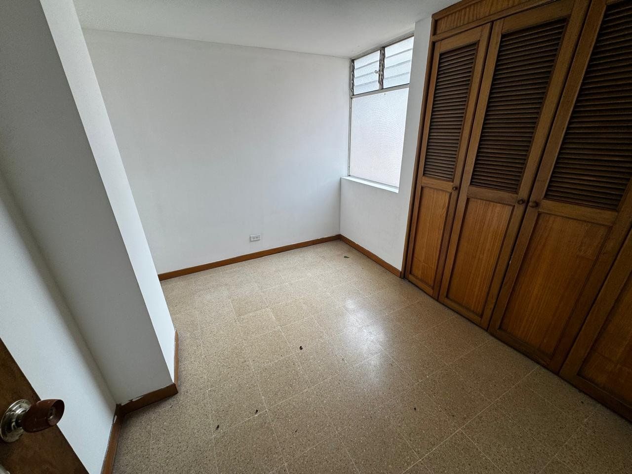 APARTAMENTO EN ARRIENDO UBICADO EN MEDELLIN SECTOR LAURELES - 7