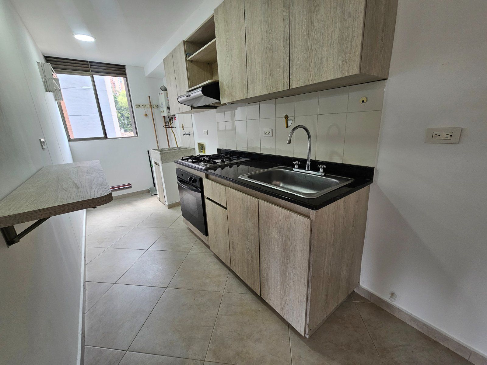 APARTAMENTO EN ARRIENDO UBICADO EN MEDELLÍN SECTOR EL POBLADO - 3