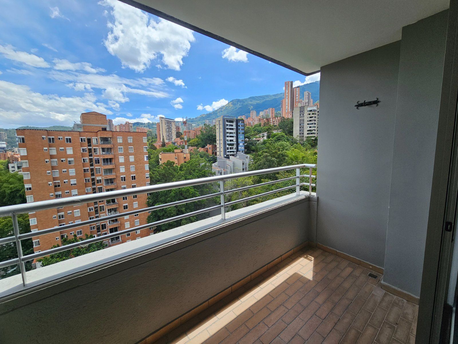 APARTAMENTO EN ARRIENDO UBICADO EN MEDELLÍN SECTOR EL POBLADO - 16