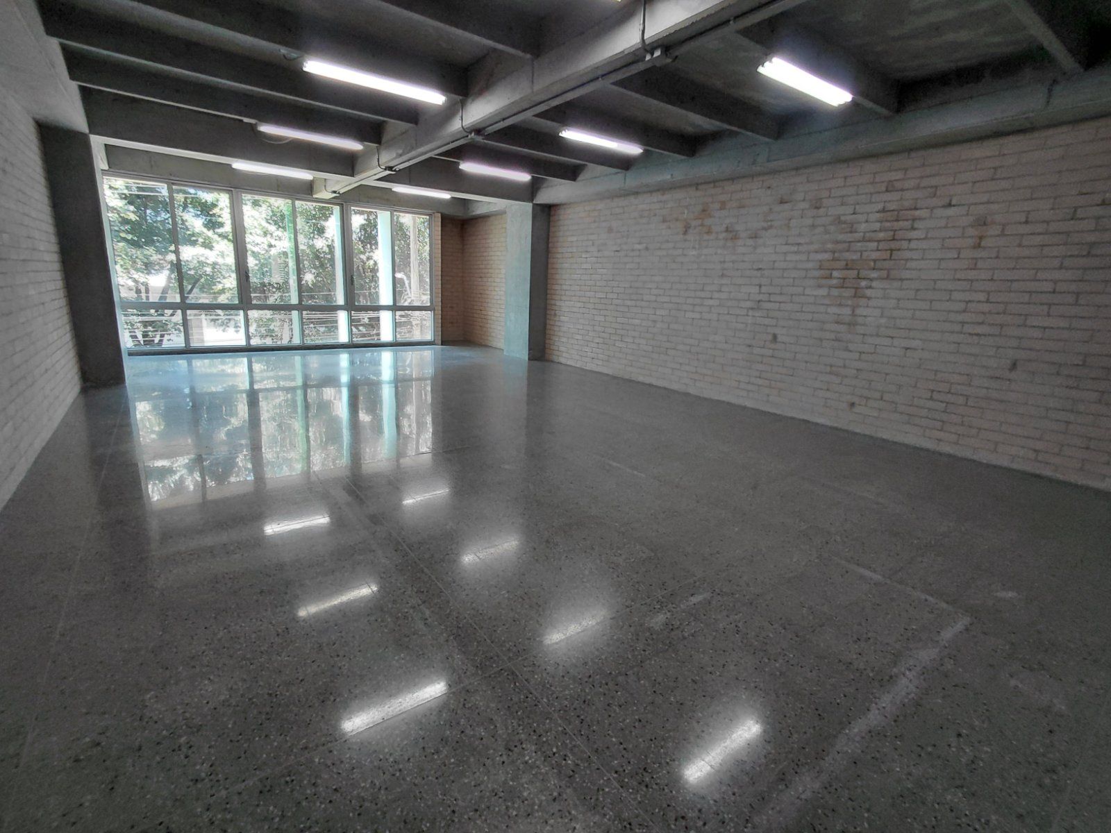 OFICINA EN ARRIENDO UBICADO EN MEDELLIN SECTOR GUAYABAL - 9