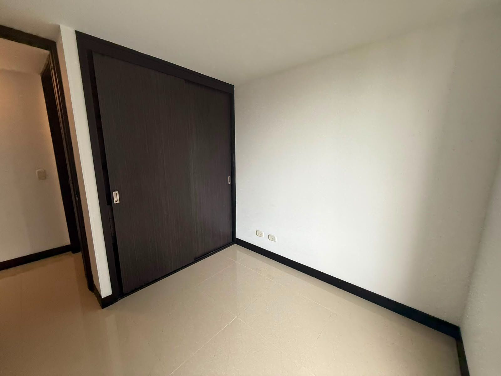 APARTAMENTO EN ARRIENDO UBICADO MEDELLÍN SECTOR POBLADO - 4