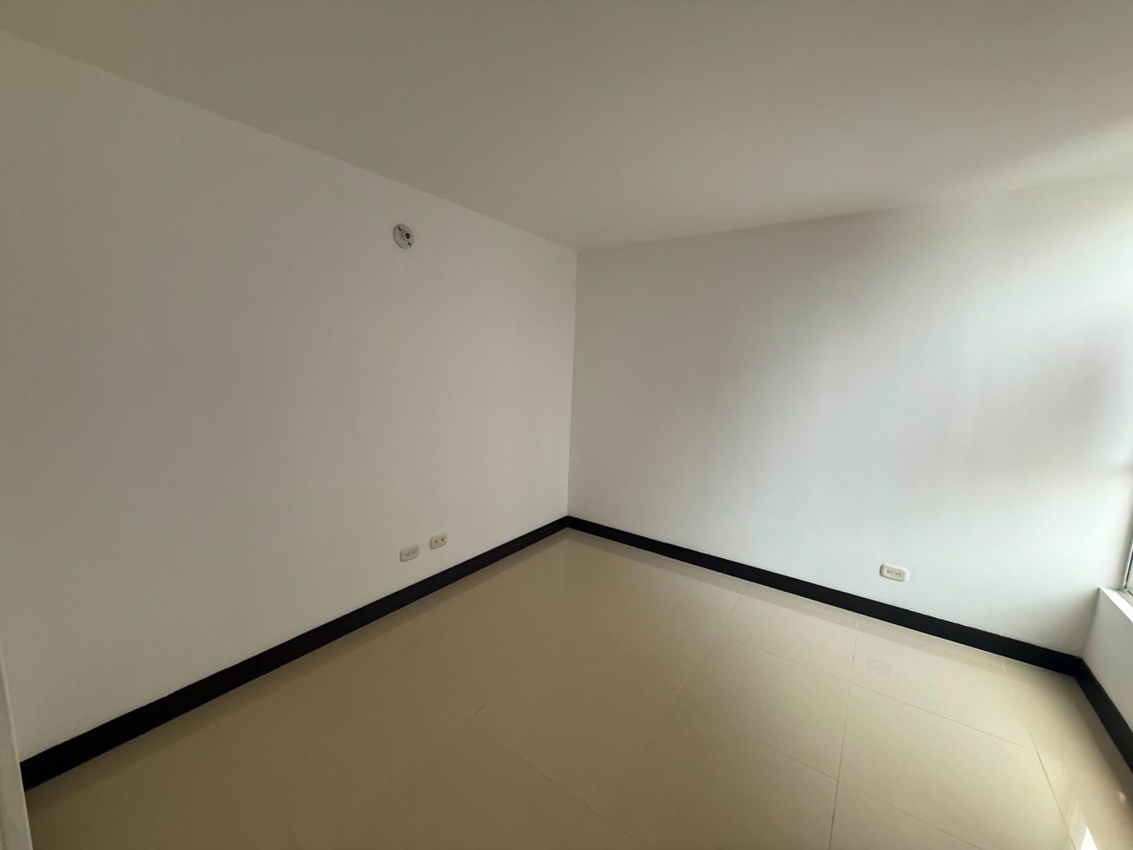 APARTAMENTO EN ARRIENDO UBICADO MEDELLÍN SECTOR POBLADO - 6
