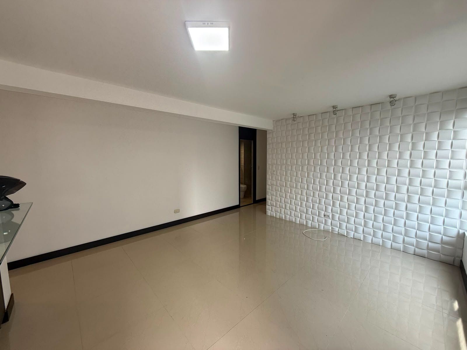 APARTAMENTO EN ARRIENDO UBICADO MEDELLÍN SECTOR POBLADO - 2
