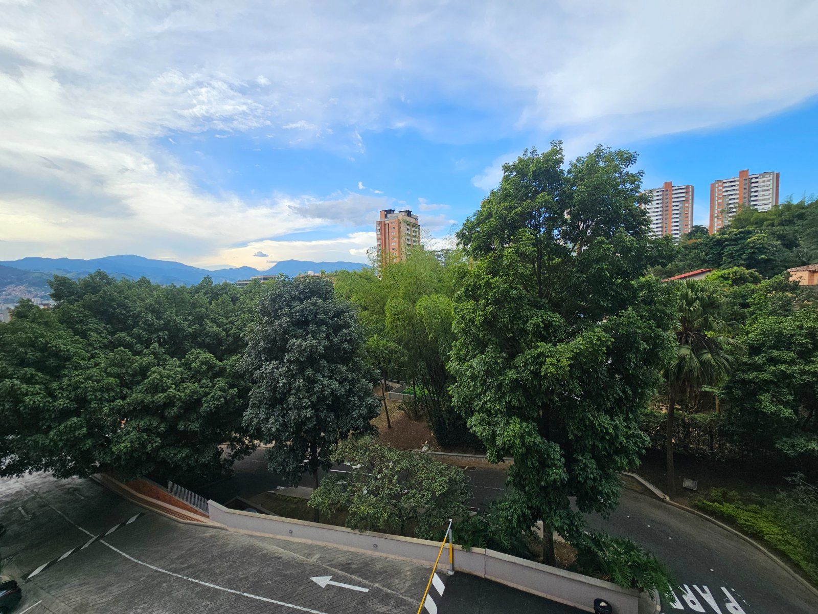 APARTAMENTO EN ARRIENDO UBICADO EN ENVIGADO SECTOR LOMA DEL ESMERALDAL - 13