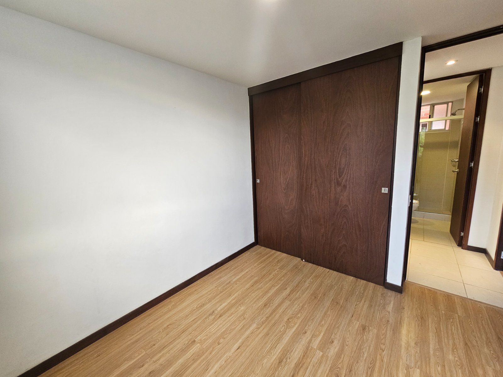 APARTAMENTO EN ARRIENDO UBICADO EN ENVIGADO SECTOR LOMA DEL ESMERALDAL - 5