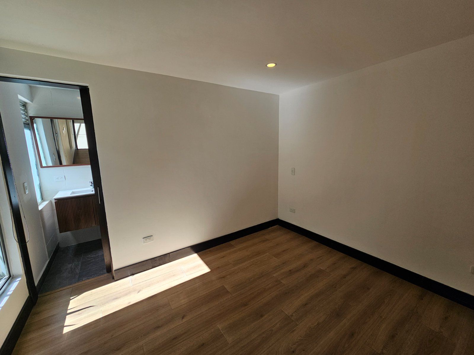 CASA EN ARRIENDO UBICADA EN MEDELLÍN SECTOR LOS BALSOS - 5