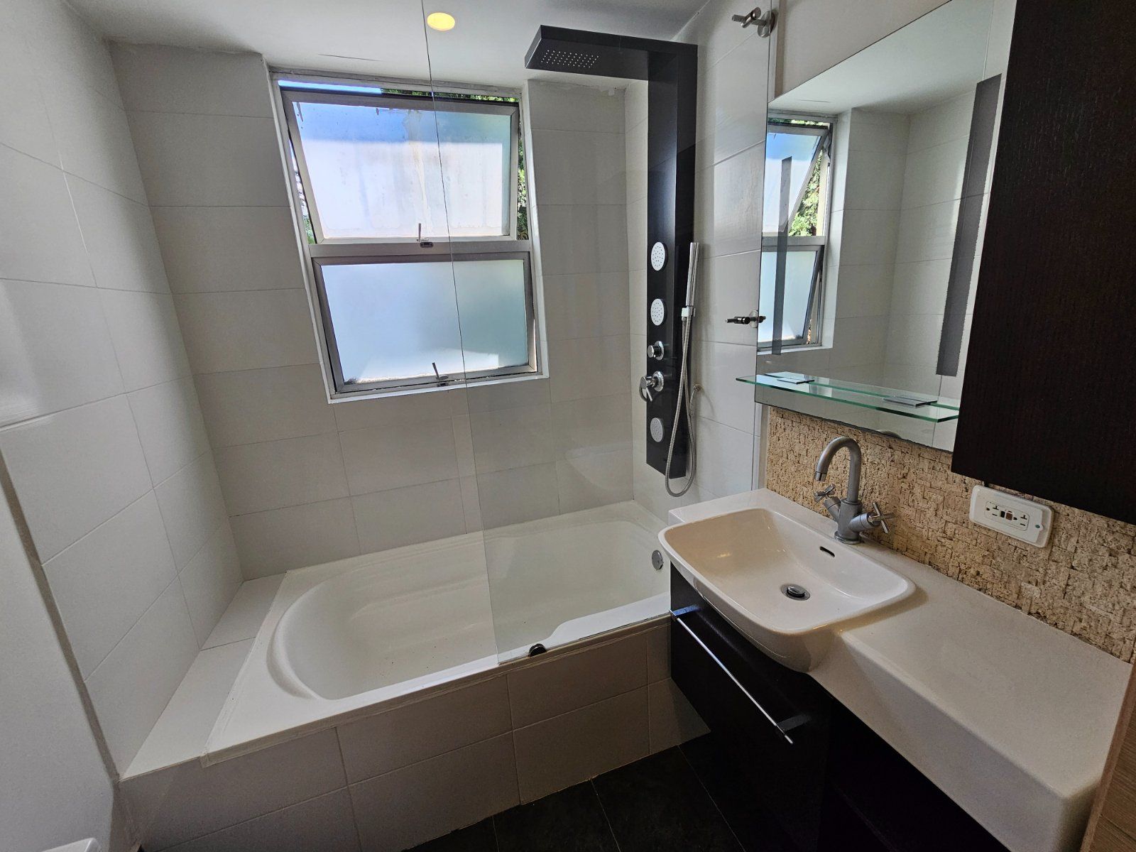 CASA EN ARRIENDO UBICADA EN MEDELLÍN SECTOR LOS BALSOS - 16