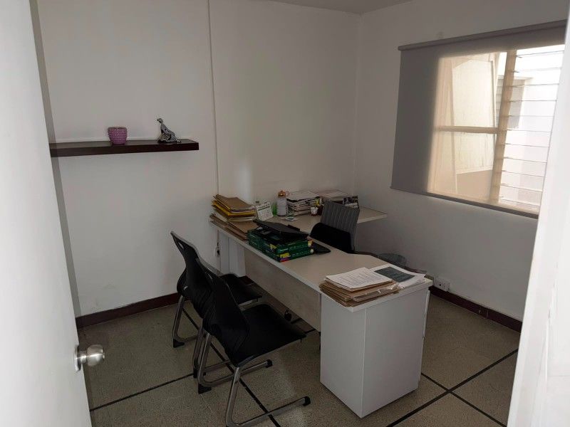 CASA EN VENTA UBICADA EN MEDELLIN SECTOR LAURELES - 4