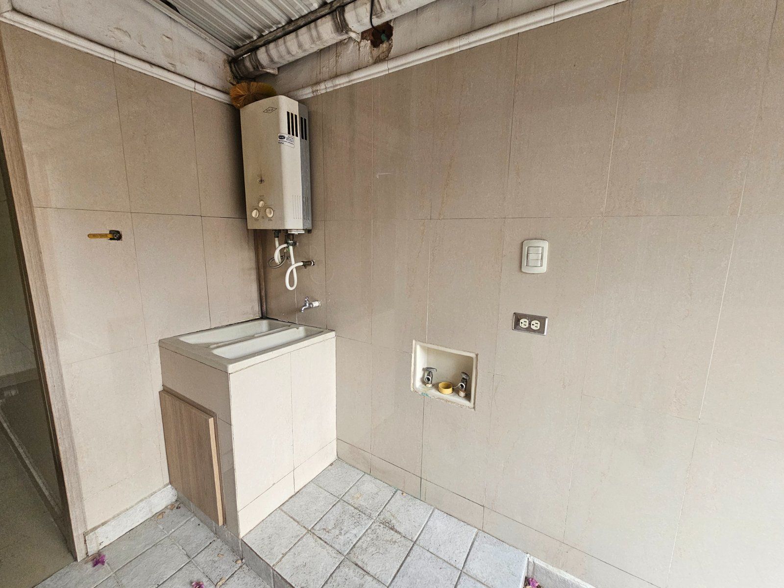APARTAMENTO EN ARRIENDO UBICADO MEDELLÍN SECTOR SANTA MARÍA DE LOS ÁNGELES - 13