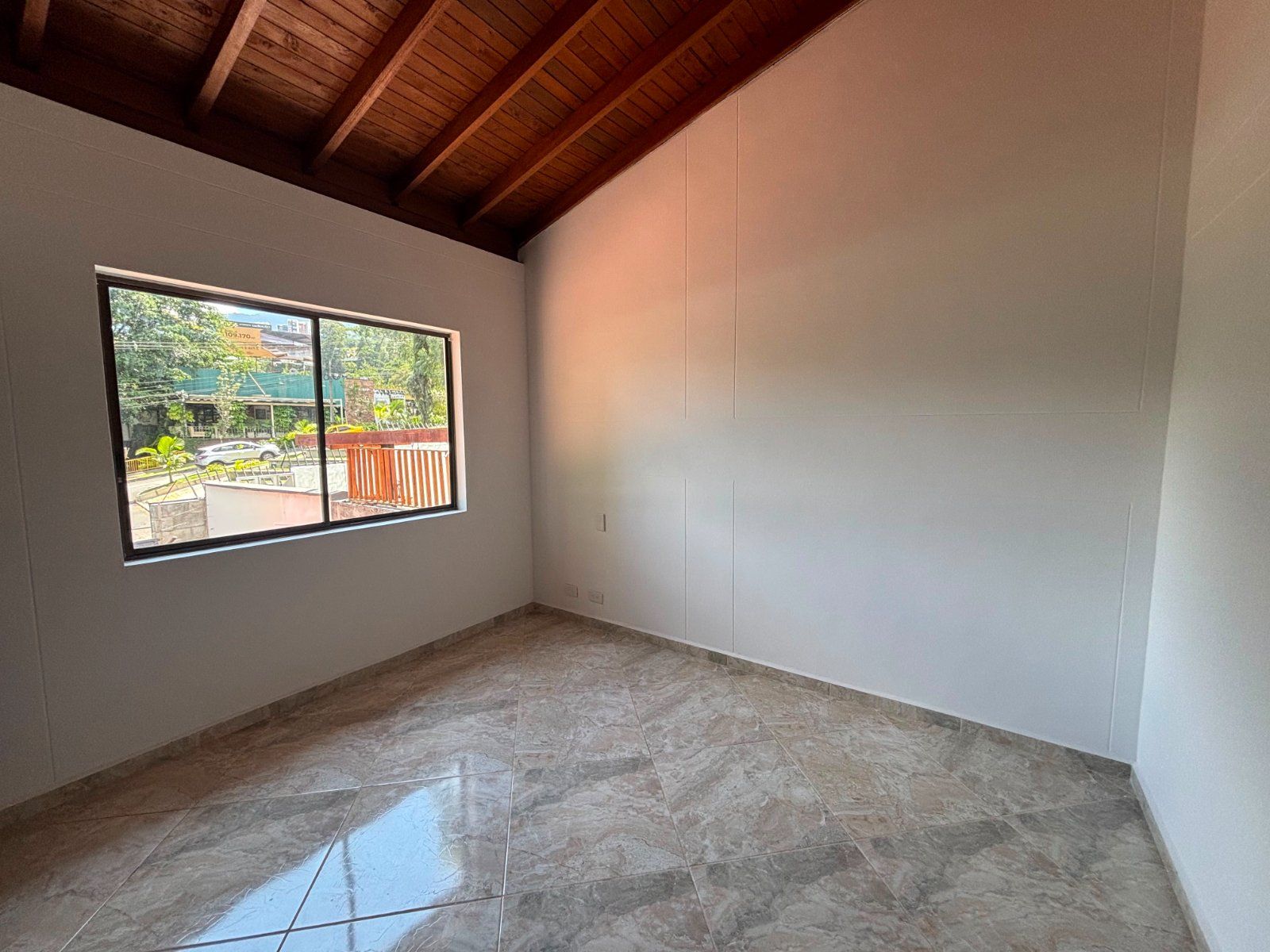 CASA EN ARRIENDO UBICADA EN MEDELLÍN SECTOR SAN LUCAS - 9