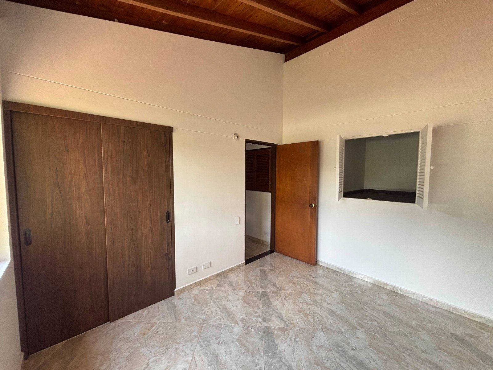 CASA EN ARRIENDO UBICADA EN MEDELLÍN SECTOR SAN LUCAS - 12